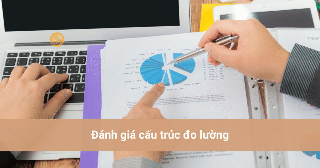 phân tích định tính